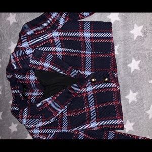 Navy blue, red, and white cropped set